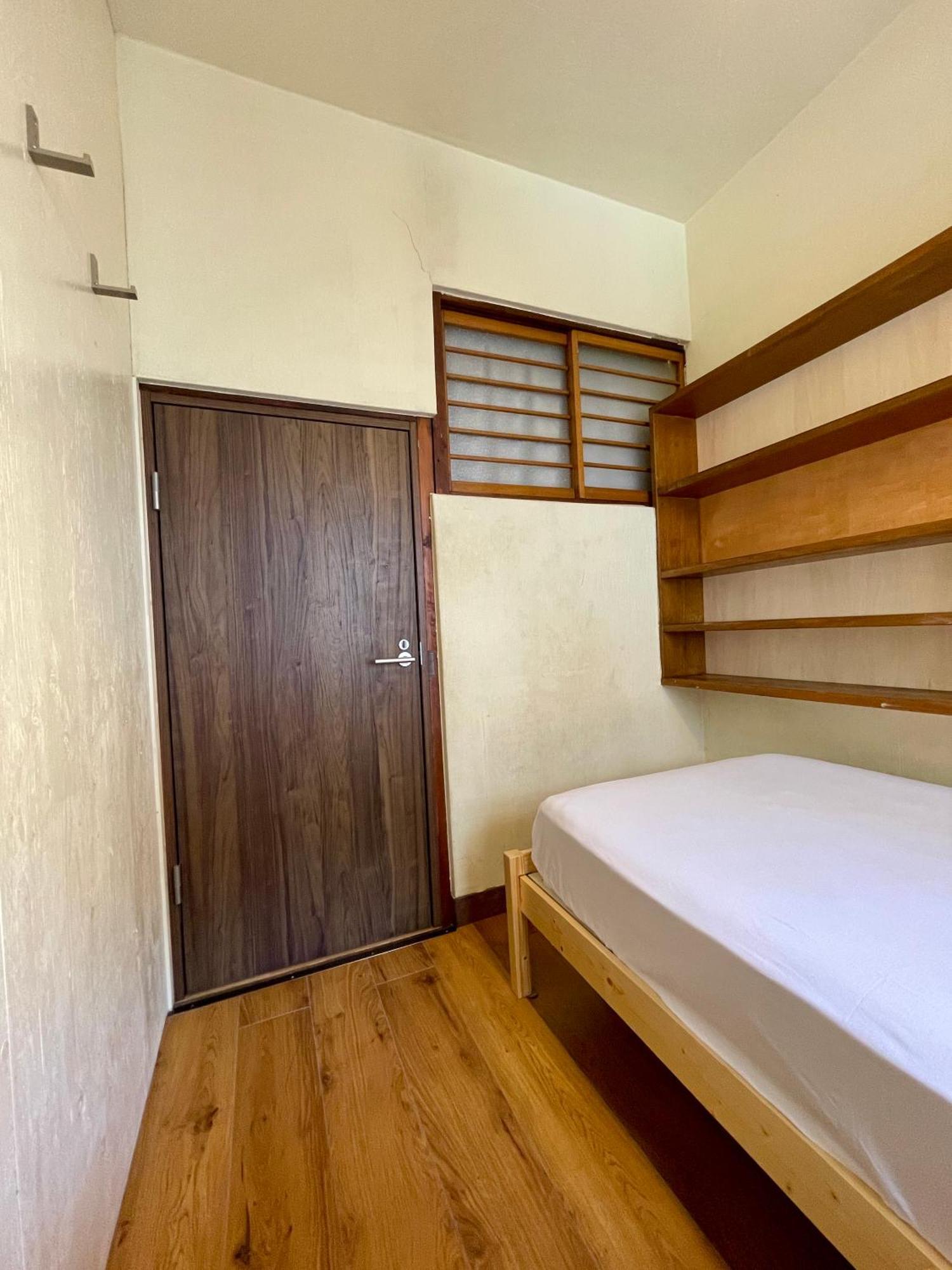 Single Room Shared Shower Toilet